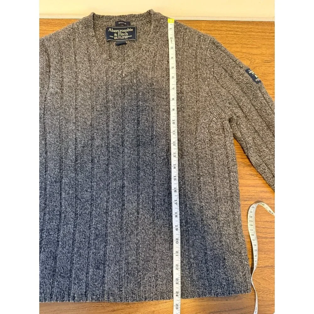 Vintage 90s Abercrombie & Fitch Sweater Men M Gray Wool Blend Muscle Cable Knit - Picture 6 of 8